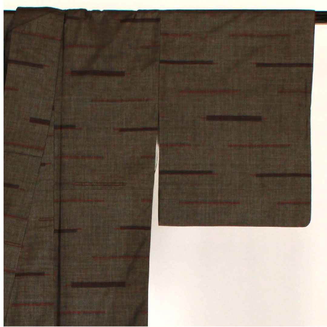 Oshima Tsumugi, Length 163cm, Sleeve length 66cm, Warp and weft ikat, Geometric pattern, Pure silk, S rank, Awase, Brown, 1116001182414