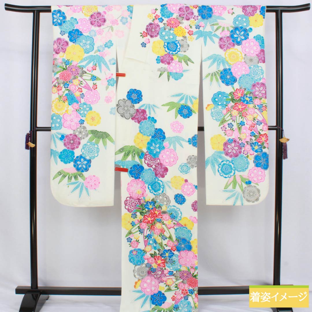 Polyester Furisode, S Rank, Length 172cm, Sleeve-to-shoulder 67cm, Lined, White, All-over floral and sayagata pattern, Washable Kimono, White tone, 1113002852611