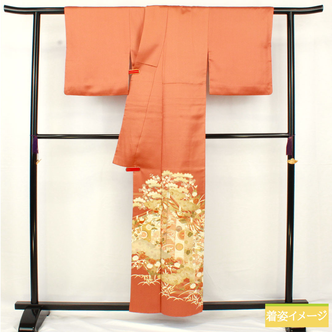 Colored Tomesode, pure silk, length 157cm, sleeve length 63cm, lined, coral color, Kyoto Yuzen, cherry blossom, pine, bamboo, plum, one crest, star and plum blossom, layered collar, A rank, orange, 1111001513326