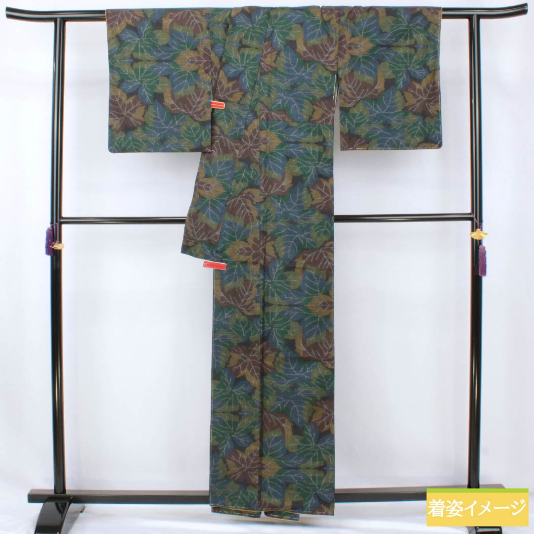 紬 正絹 Aランク 身丈157cm 裄丈60.5cm 檳榔子黒色（びんろうじぐろいろ） 葉 しつけ糸付き 袷 黒系 1116004613310