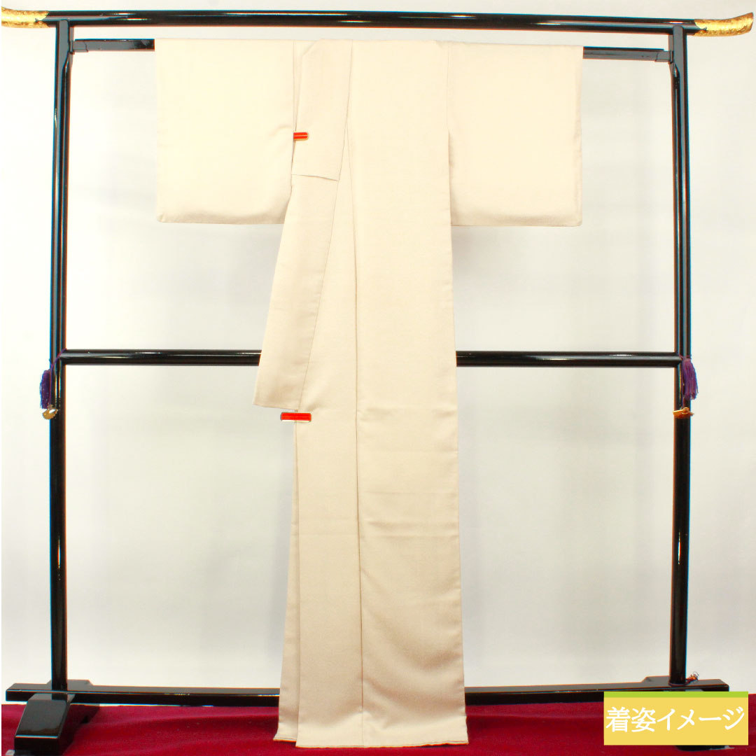 色無地 ポリエステル 身丈170.5cm 裄丈65cm 生成り色（きなりいろ） 洗える着物 一つ紋 五三桐 袷 Aランク ベージュ系 1114001263625