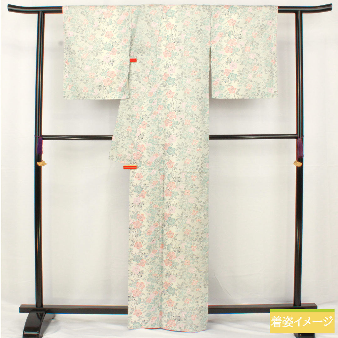 小紋 ポリエステル 身丈165cm 裄丈66cm 袷 胡粉色（ごふんいろ） 洗える着物 草花模様 Aランク グレー系 1115004513522
