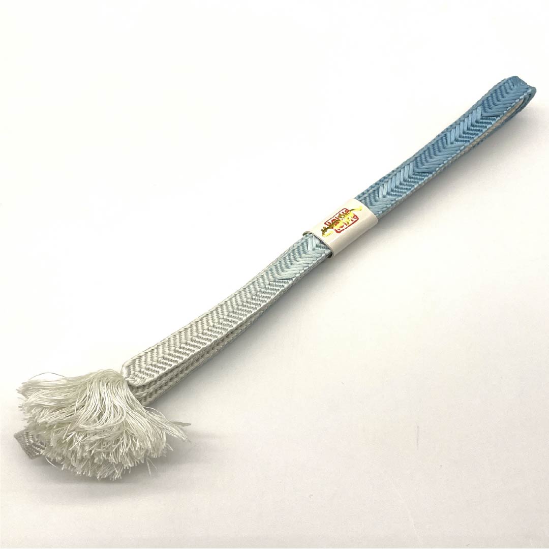 帯締め 正絹 四分紐 白色（しろいろ） 水色 矢羽根模様 長さ約153cm 幅約1.2cm カジュアル Sランク 白系 1135003132311