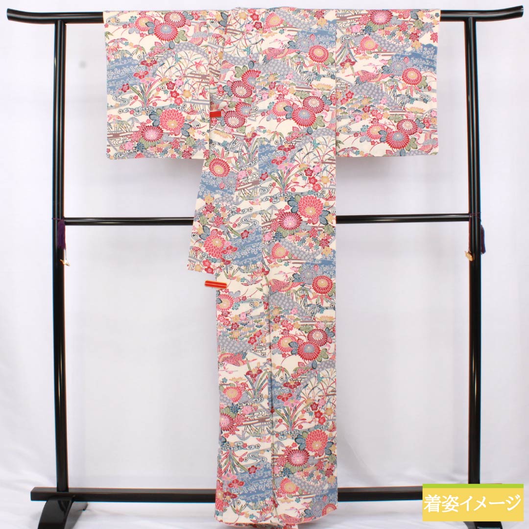 Komon (small pattern) silk, A-rank, length 158.5cm, sleeve length 64cm, lined, light-colored (usunukuiro) Kyoto Bingata pattern, auspicious motif, white with basting threads, product number 1115006983311