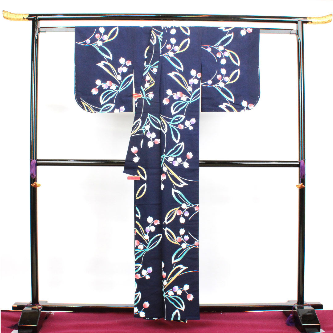 浴衣 紺色 鈴蘭 木綿 Sランク 単衣 身丈158.5cm 裄丈63cm 紺系 1118001812318