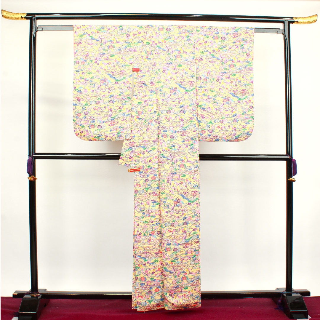 小紋 身丈161.5cm 裄丈65cm 袷  しつけ糸付き 未使用品 薄柑子色 型染 吉祥文様  正絹 Sランク 黄系 1115003392423