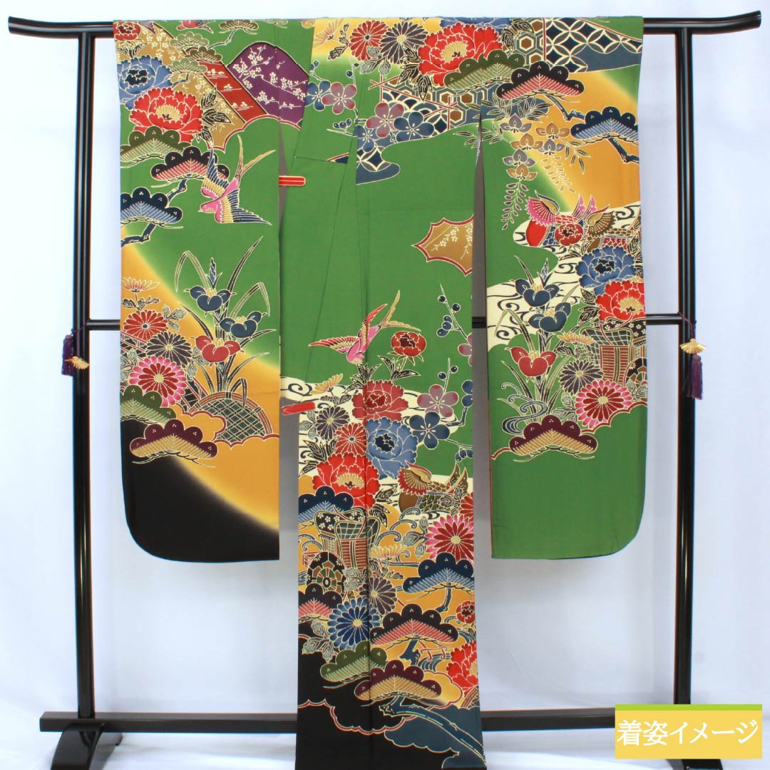 振袖 正絹 Aランク 身丈164.5cm 裄丈69cm 袷 松葉色（まつばいろ） 京紅型 吉祥文様 牡丹 菊 松 緑系 1113002363419