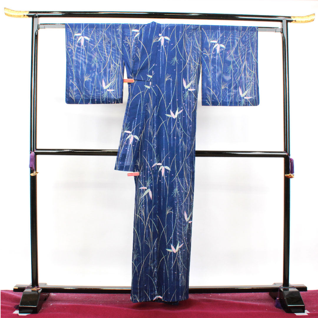 夏物 ポリエステル 小紋 身丈160cm 裄丈67cm 紺桔梗色（こんききょういろ） 竹 洗える着物  絽 Sランク 紺系 1132001442418