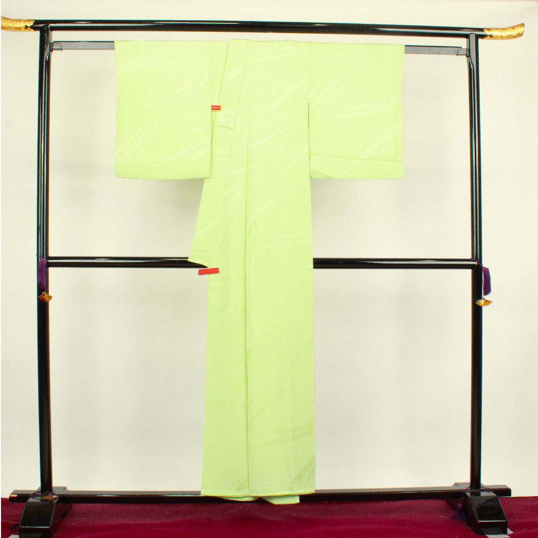 色無地 正絹 黄緑色 笹  身丈151.5cm 裄丈62cm 袷  Sランク 緑系 1114000892219