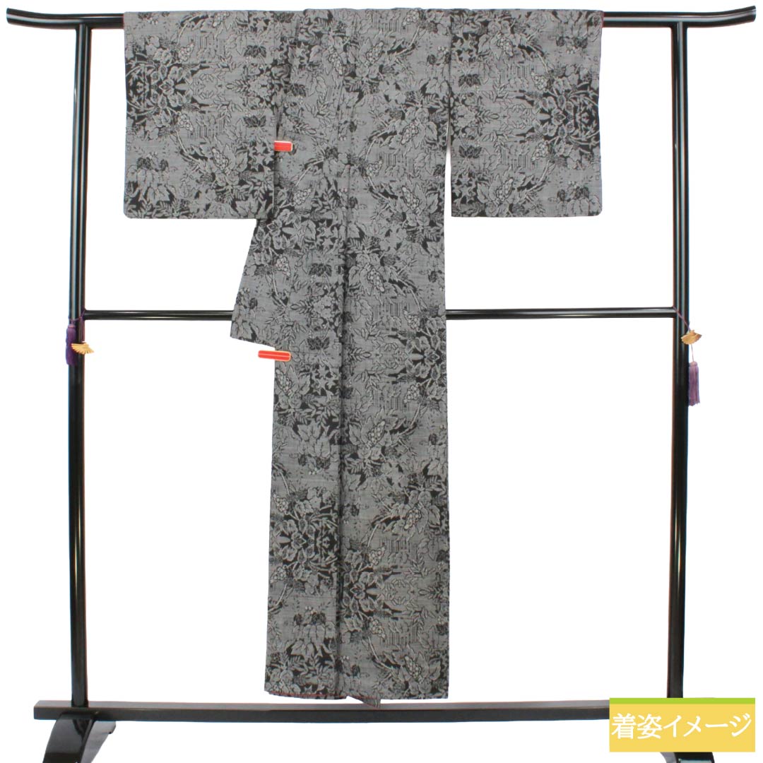 Tsumugi Silk S-rank Length 150cm (4ft 11in) Sleeve-to-sleeve 63cm (2ft 0in) Oshima Tsumugi 9-Marliki Floral Pattern Lined Black 1116005232110