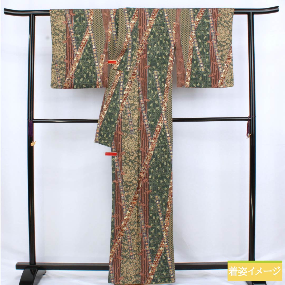 小紋 正絹 身丈162.5cm 裄丈66cm 袷 薩摩納戸色（さつまなんどいろ） 型染 吉祥文様 Sランク 緑系 1115006142419