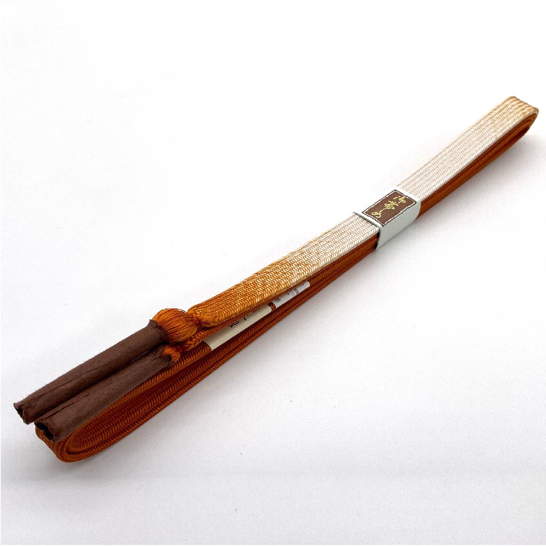（新古品） 帯締め 正絹 四分紐 胡粉色（ごふんいろ） 鉛丹色（えんたんいろ） 翠嵐工房 新古品 長さ約168cm 幅約1.2cm カジュアル Sランク 橙系 1135002072326
