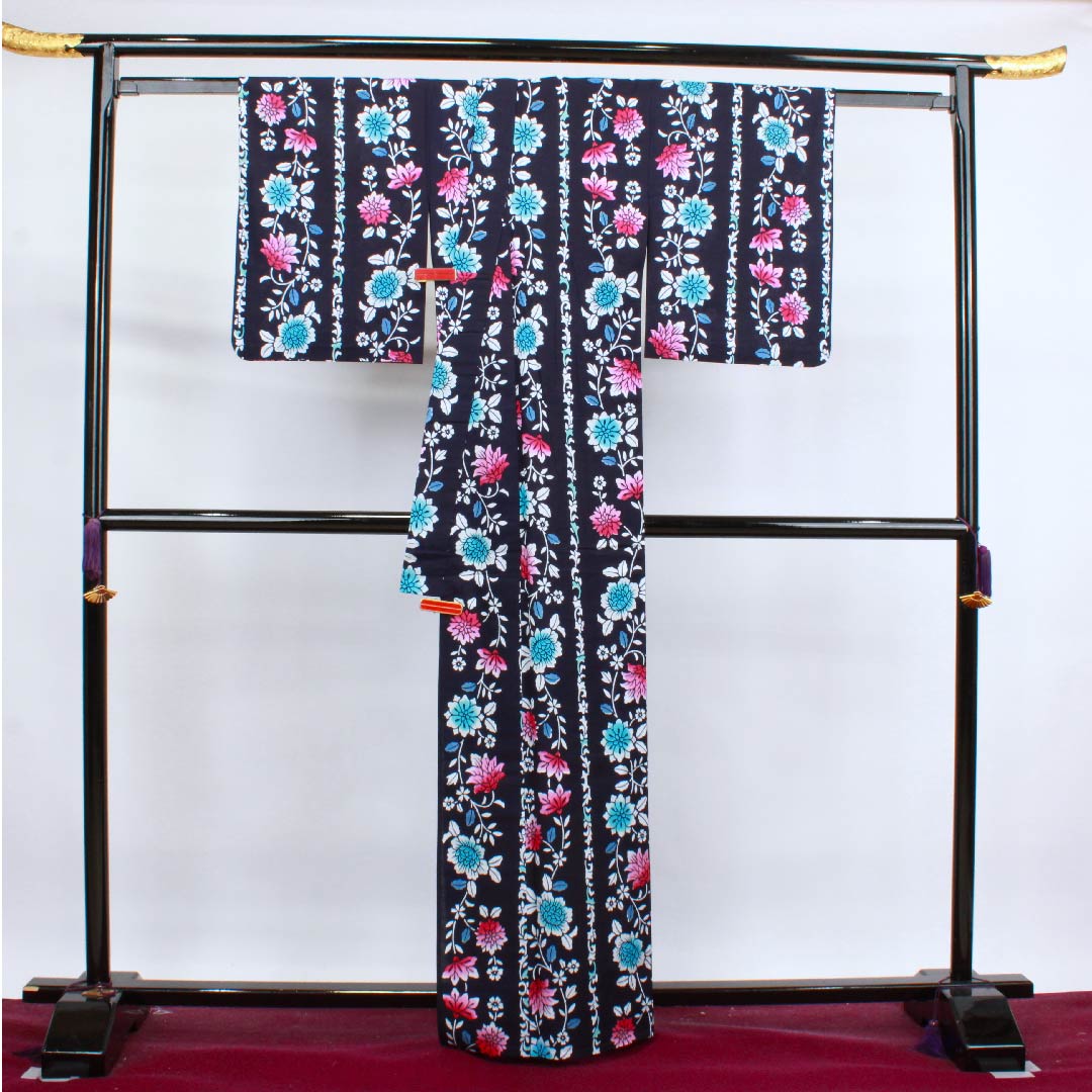 浴衣 濃紺色 草花模様木綿 Sランク 単衣 身丈164cm 裄丈63.5cm 紺系 1118004462418