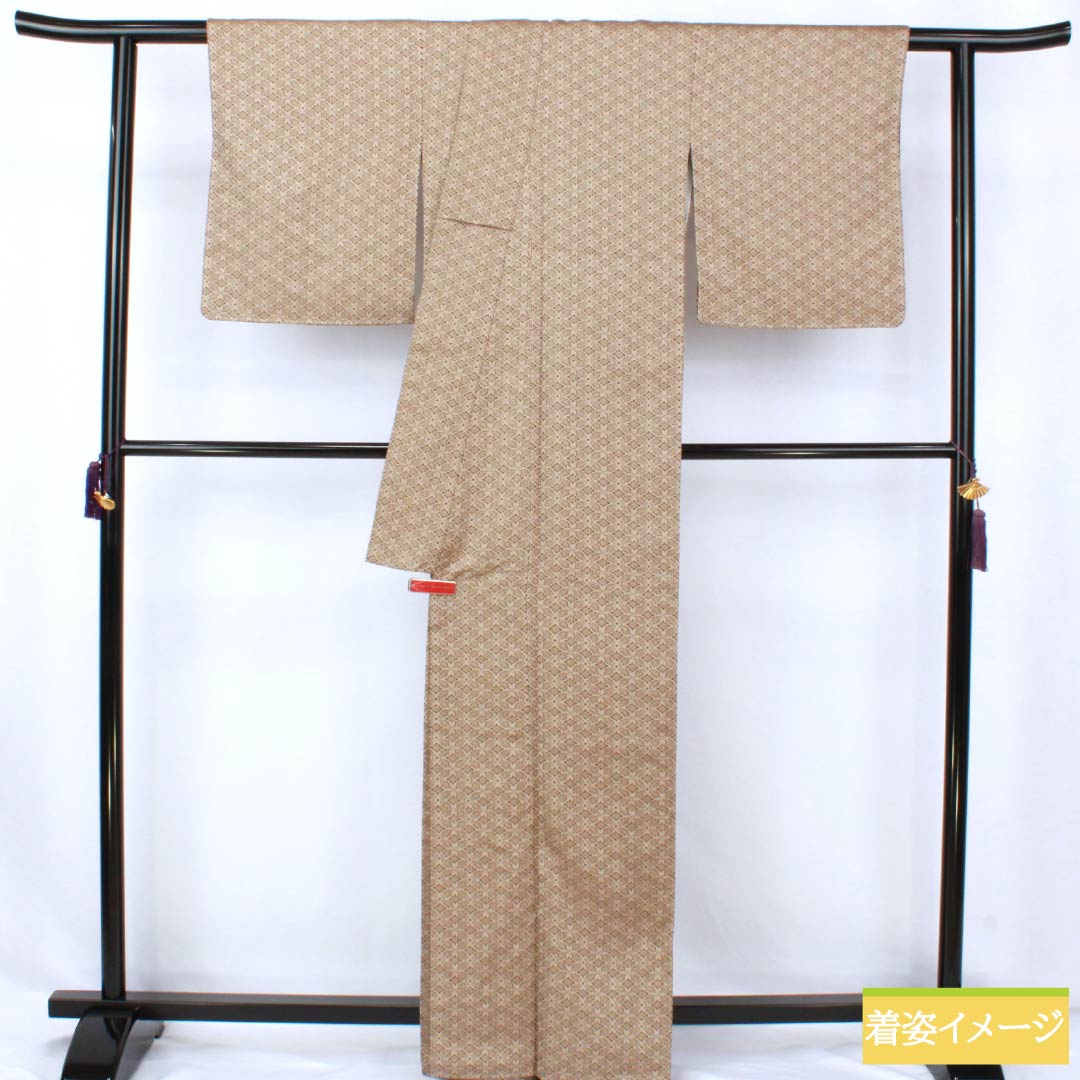 紬 正絹 Sランク 身丈165.5cm 裄丈65.5cm 香色（こういろ） お召 一つ紋 源氏香 袷 ベージュ系 1116004432525