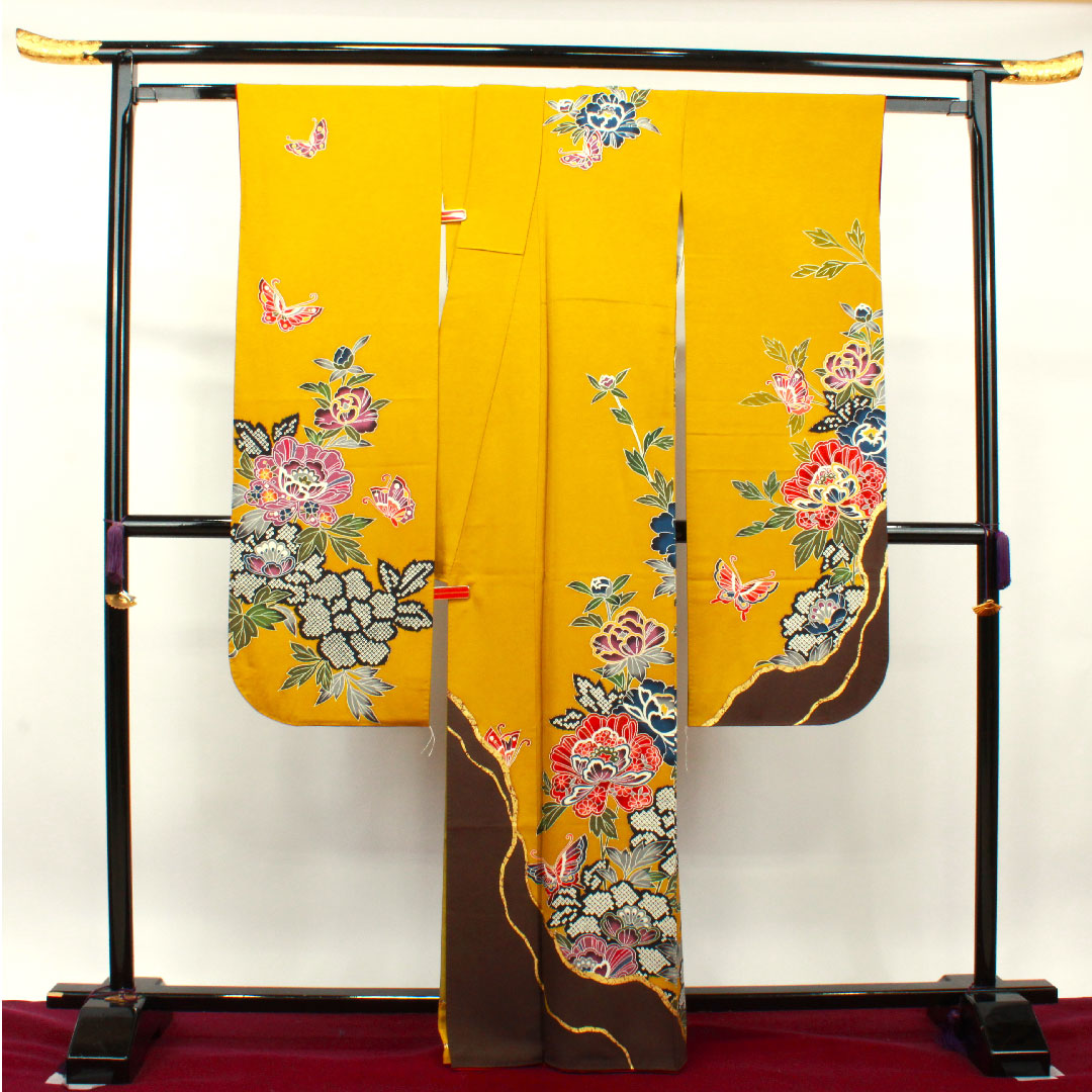 振袖 身丈164cm 裄丈66cm 袷  八丈色 京紅型 蝶 草花模様  正絹 Sランク 黄系 1113001742423