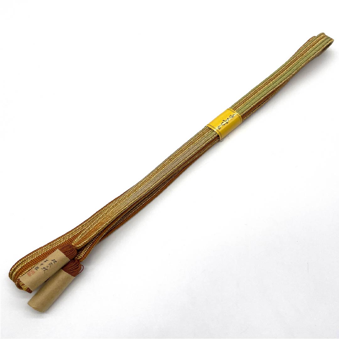 （新古品） 帯締め 正絹 四分紐 肉桂色（にっけいいろ） 平田組紐 貝ノ口縞遊玄染 長さ約150cm 幅約1.5cm フォーマル NEWランク 茶系 1135003331314