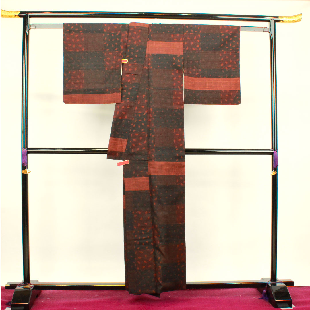 Tsumugi Length 157cm Sleeve length 63.5cm Stencil dye Abstract pattern Pure silk S rank Awase Gradient 1116002542399