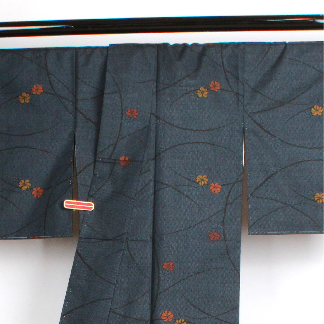 大島紬 身丈159.5cm 裄丈62.5cm 経緯絣 花模様 正絹 Sランク 袷 紺系 1116001812318