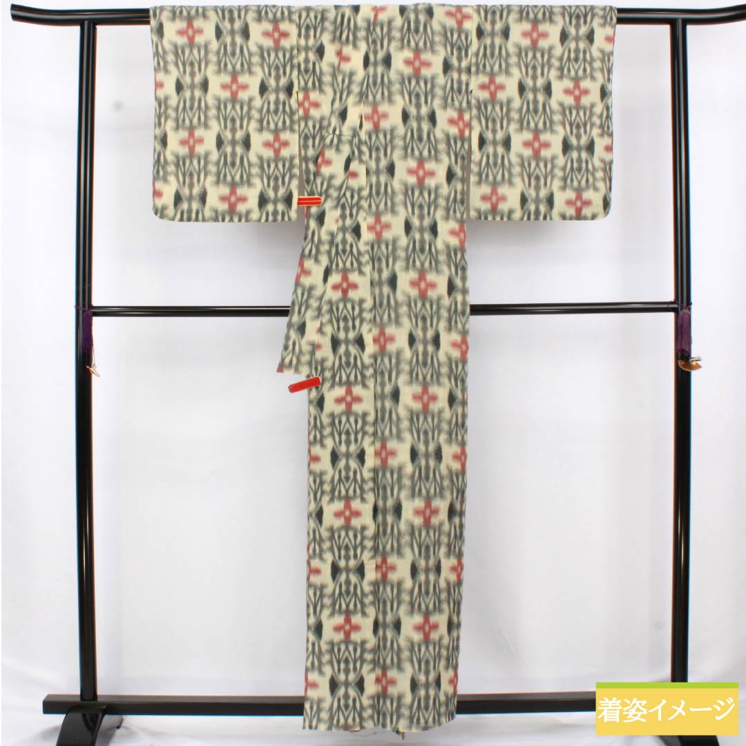 夏物 正絹 紬 身丈159cm 裄丈63cm 鳥の子色（とりのこいろ） 抽象模様 紗 Sランク クリーム系 1132002442315