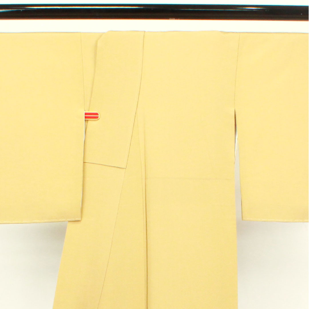 色留袖 身丈161.5cm 裄丈65.5cm 袷 しつけ糸付き 未使用品 枯野色 螺鈿 金彩加工 風景模様 三つ柏 正絹 Sランク 三つ紋 黄系 1111000792423