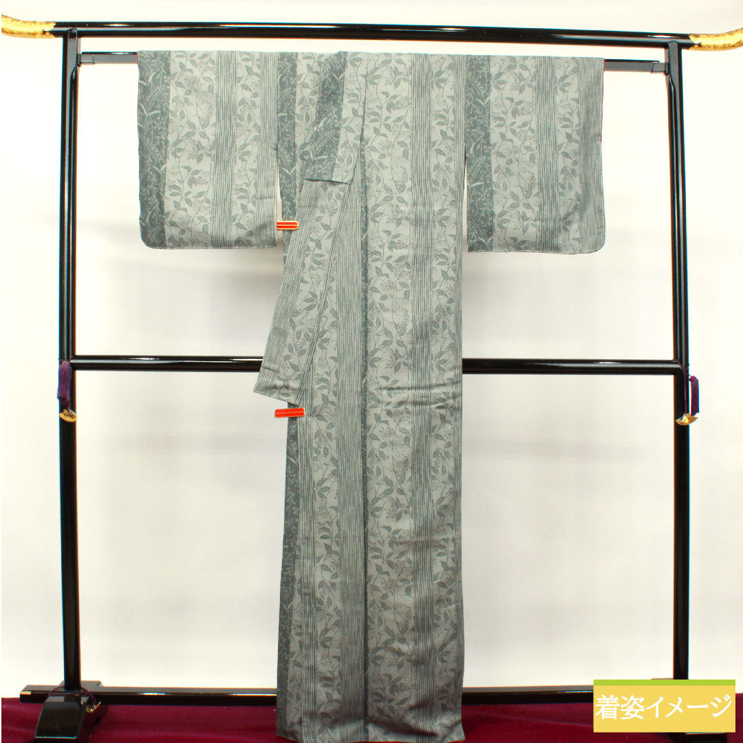 小紋 ポリエステル 身丈167cm 裄丈66.5cm 袷 洗える着物 南天 縞 しつけ糸付き Sランク グレー系 1115004002522