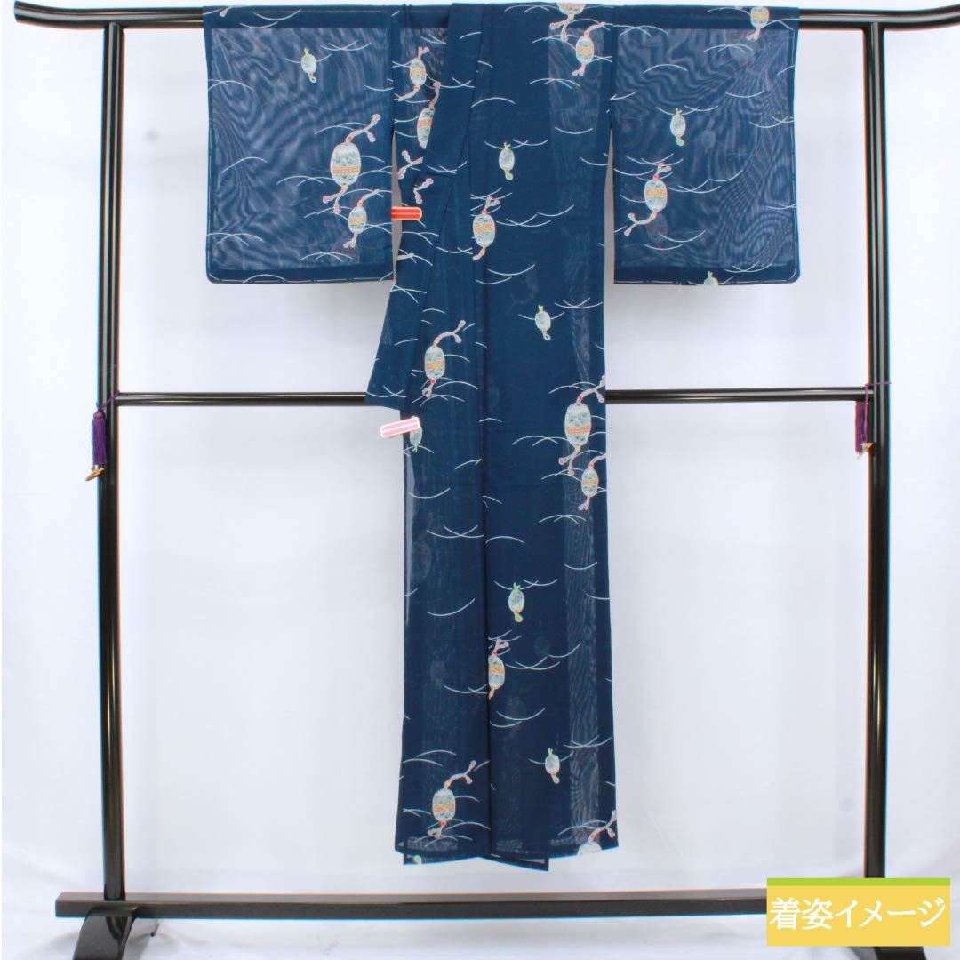 夏物 ポリエステル 小紋 身丈146cm 裄丈63cm 紺色（こんいろ） 手毬 洗える着物 絽 Sランク 紺系 1132002502118