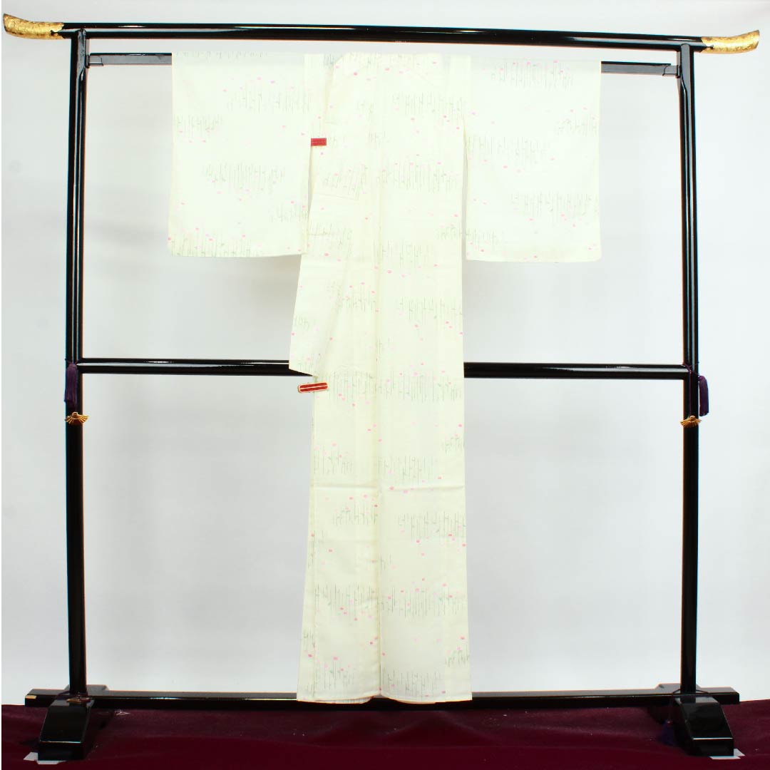 夏物 ポリエステル 小紋 身丈153.5cm 裄丈62.5cm 白百合色（しらゆりいろ） 花模様 絽 Bランク 黄系 1132000264223