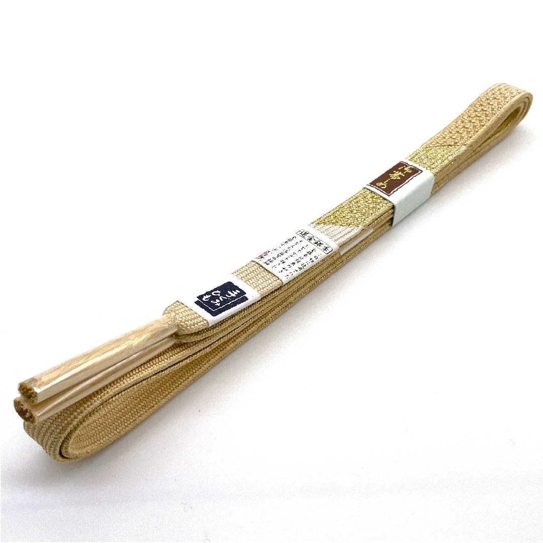 （新古品） 帯締め 正絹 四分紐 蜜陀僧色（みつだそういろ） 特選金銀糸使用 金属糸使用 手組紐 長さ約159cm 幅約1.5cm セミフォーマル Sランク ベージュ系 1135002262325