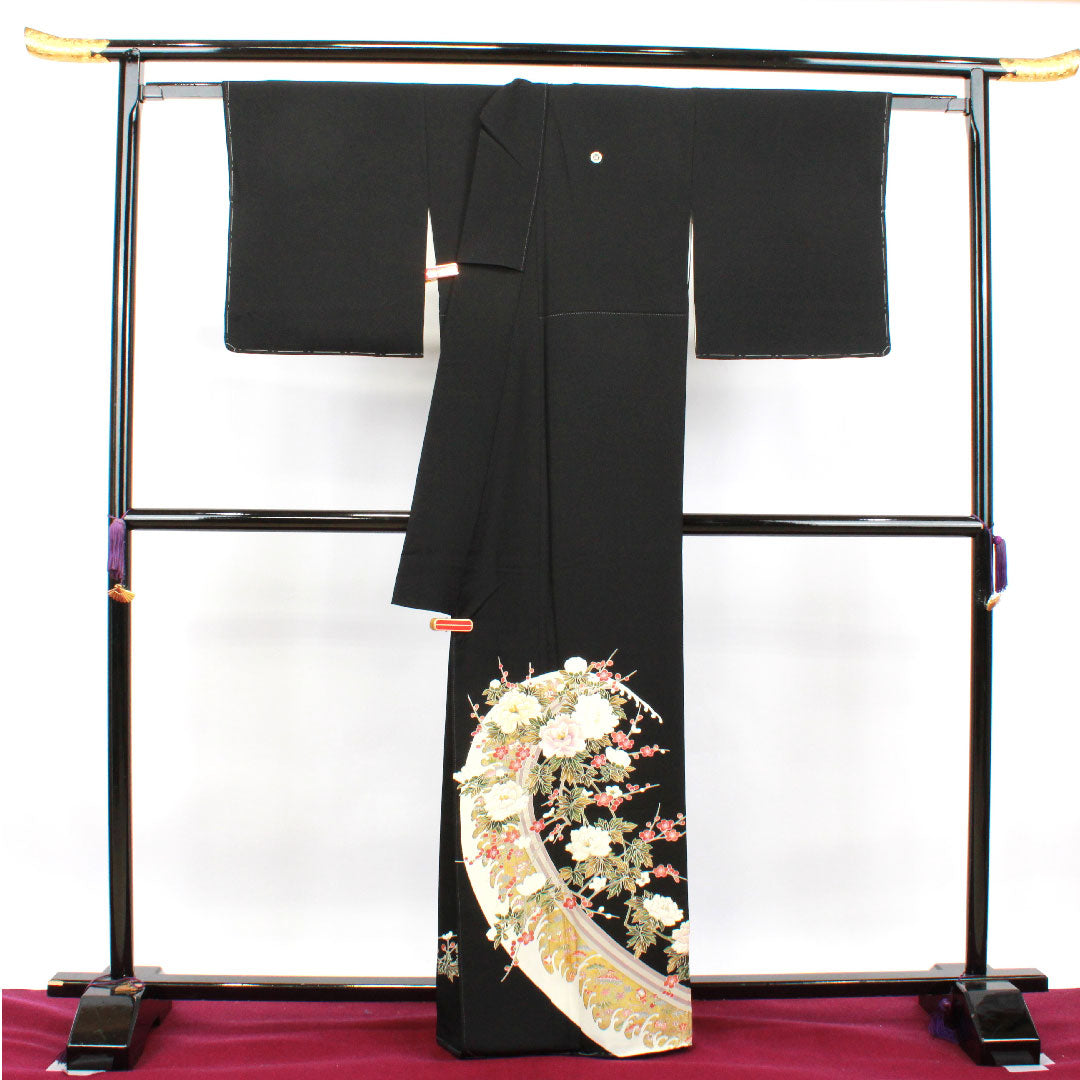 黒留袖 身丈163cm 裄丈67cm 袷 京友禅 刺繡 五瓜に違い鷹の羽 しつけ糸付き 未使用品 正絹 Sランク 五つ紋 黒系 1111001142410