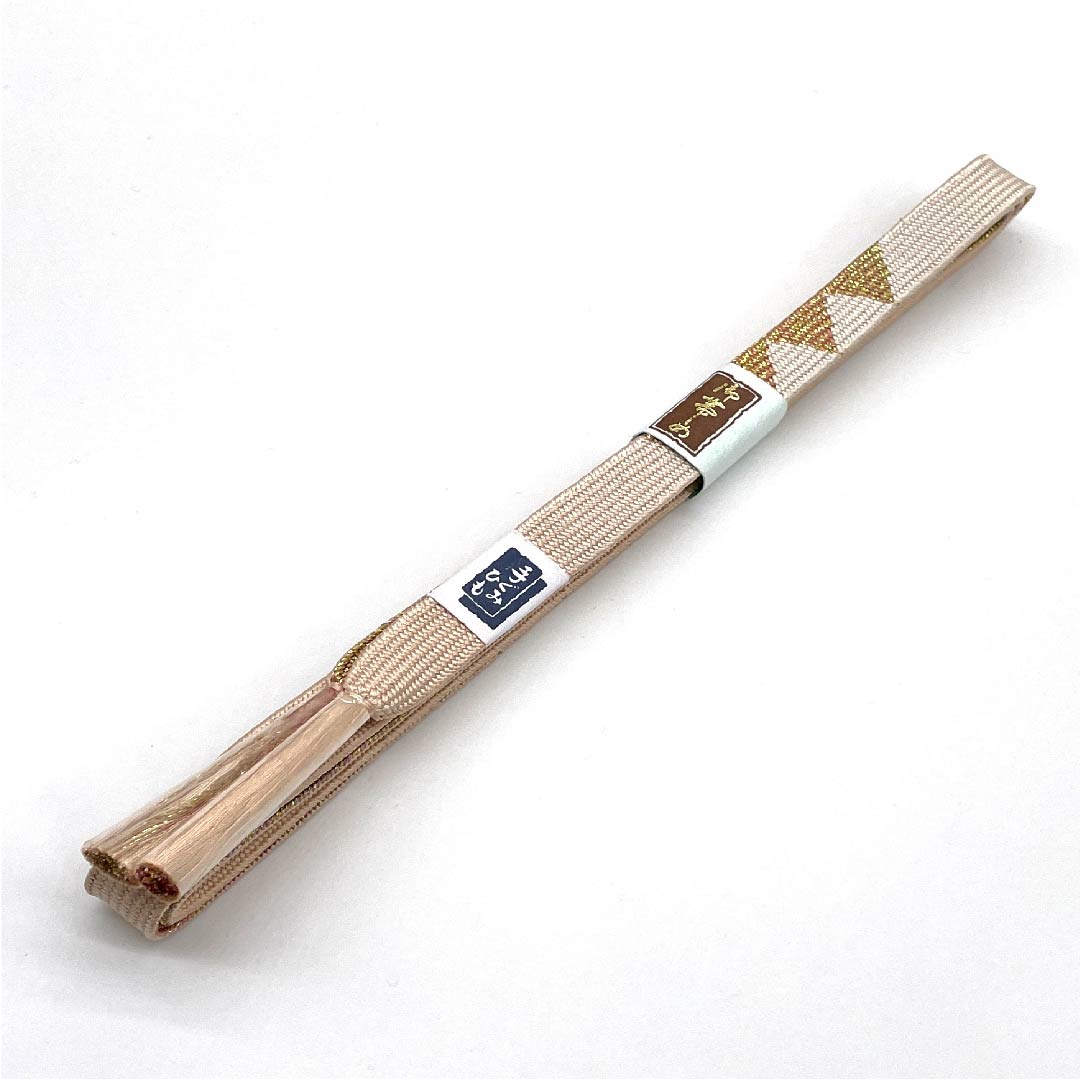 （新古品） 帯締め 正絹 四分紐 薄肉色（うすにくいろ） 手組紐 鱗 金属糸使用 長さ約162cm 幅約1.5cm セミフォーマル Sランク ベージュ系 1135002852325