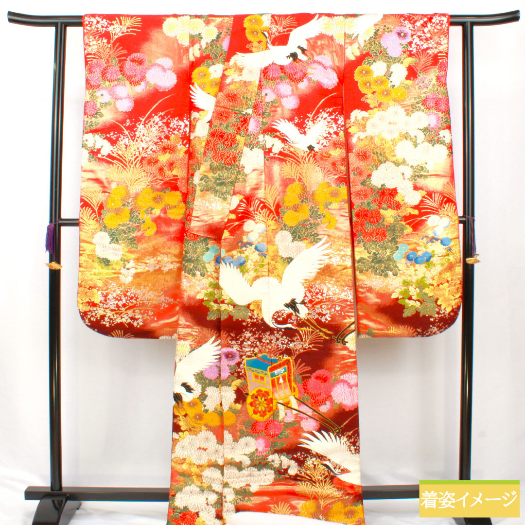 Iro-uchikake (colored kimono) made of pure silk, rank B, length 188cm, sleeve length 65cm, Karaori (traditional Japanese weave) design featuring cranes, imperial carriages, and floral motifs, lined, vermilion, 1110000904916