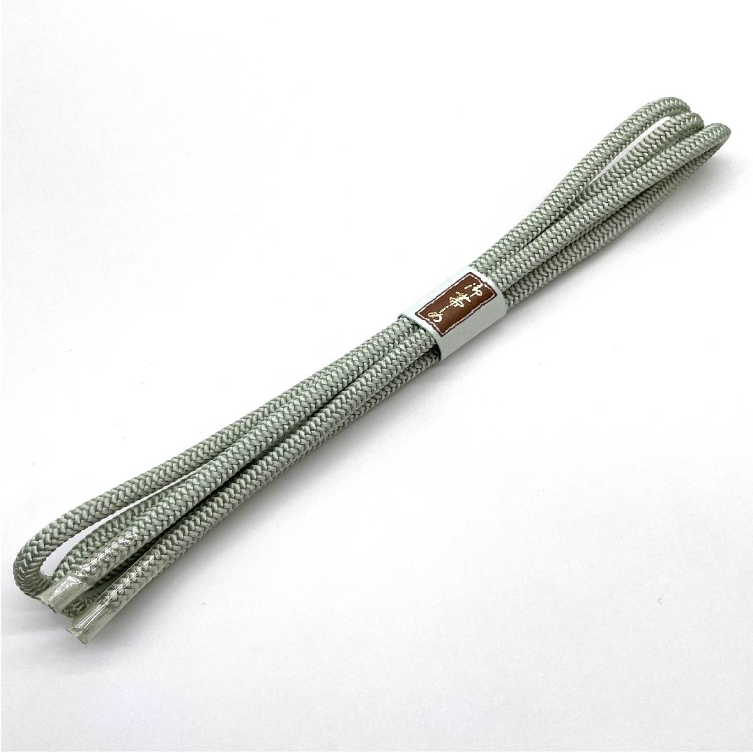 （新古品） 帯締め 正絹 四分紐 薄浅葱色（うすあさぎいろ） 丸ぐけ 新古品  長さ約153cm 幅約0.7cm カジュアル Sランク 緑系 1135001242919