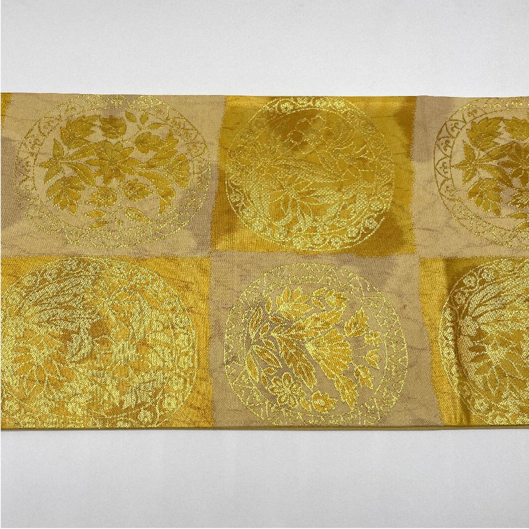 袋帯 薄卵色（うすたまごいろ） 市松模様 花丸模様 帯丈424cm 正絹 Sランク 六通 セミフォーマル 黄系 1123006622323