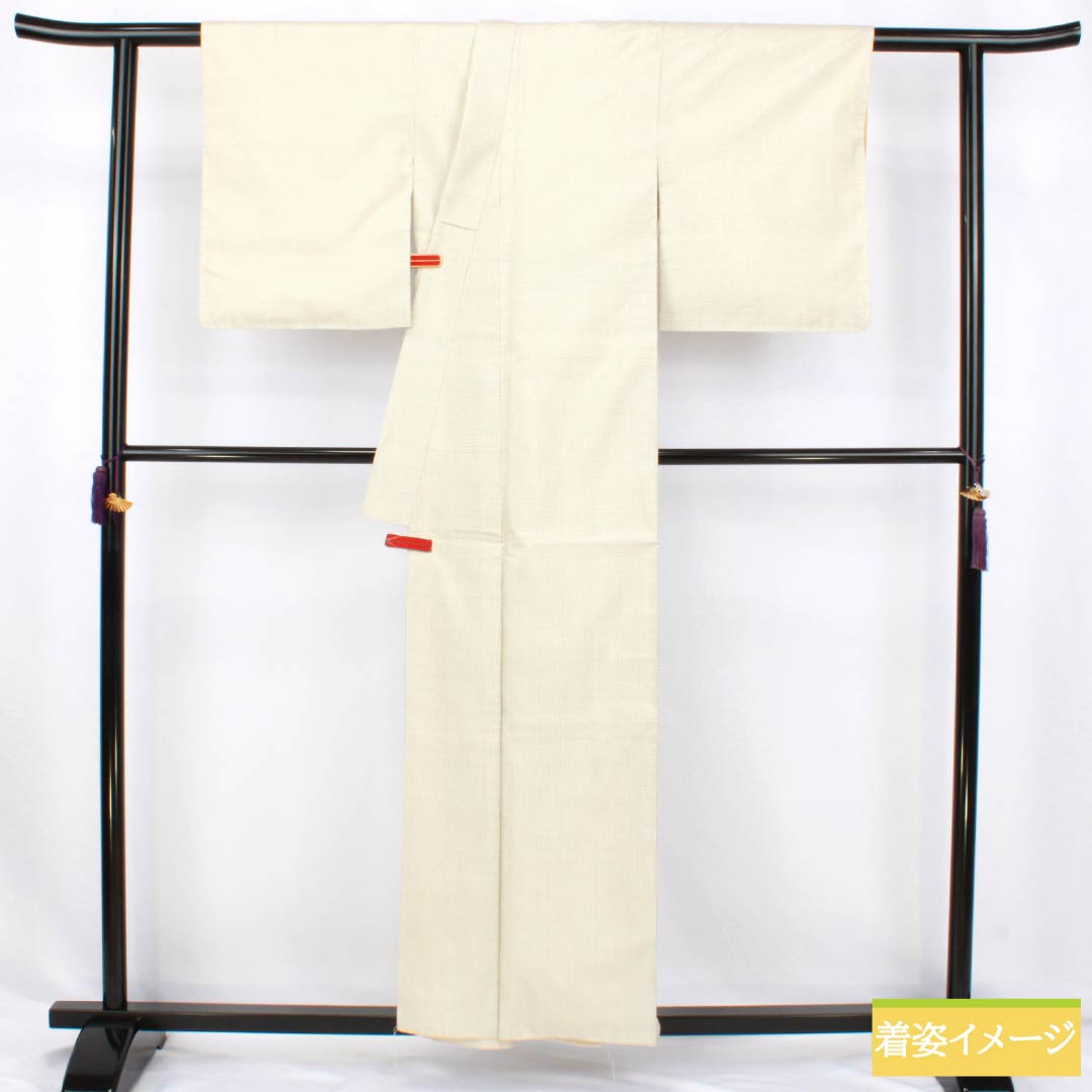 Pure silk tsumugi (pongee) kimono, S rank, length 157cm, sleeve length 63.5cm, off-white (kinari-iro), white Oshima mosquito-patterned kimono, lined with basting threads, white base, product code 1116004362311