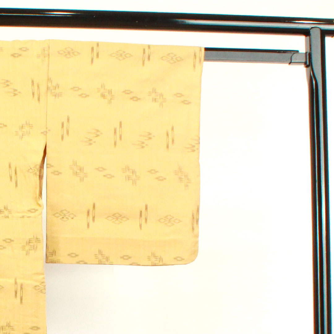 Summer pure silk pongee Length 151.5cm Sleeve length 63cm Yamamomoiro (Yamamomoiro) Ryukyu pattern Kasuri Summer pongee Gauze S rank Beige 1132001632225