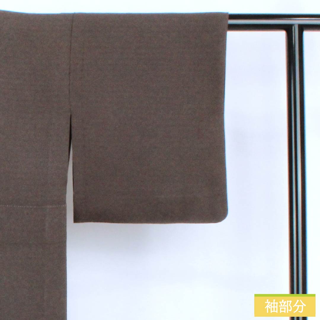 Plain colored silk kimono, rank A, length 153cm, sleeve-to-sleeve 63cm, squirrel grey color, musical notes, staff, sheet music, unlined, brown-toned, 1114002623214