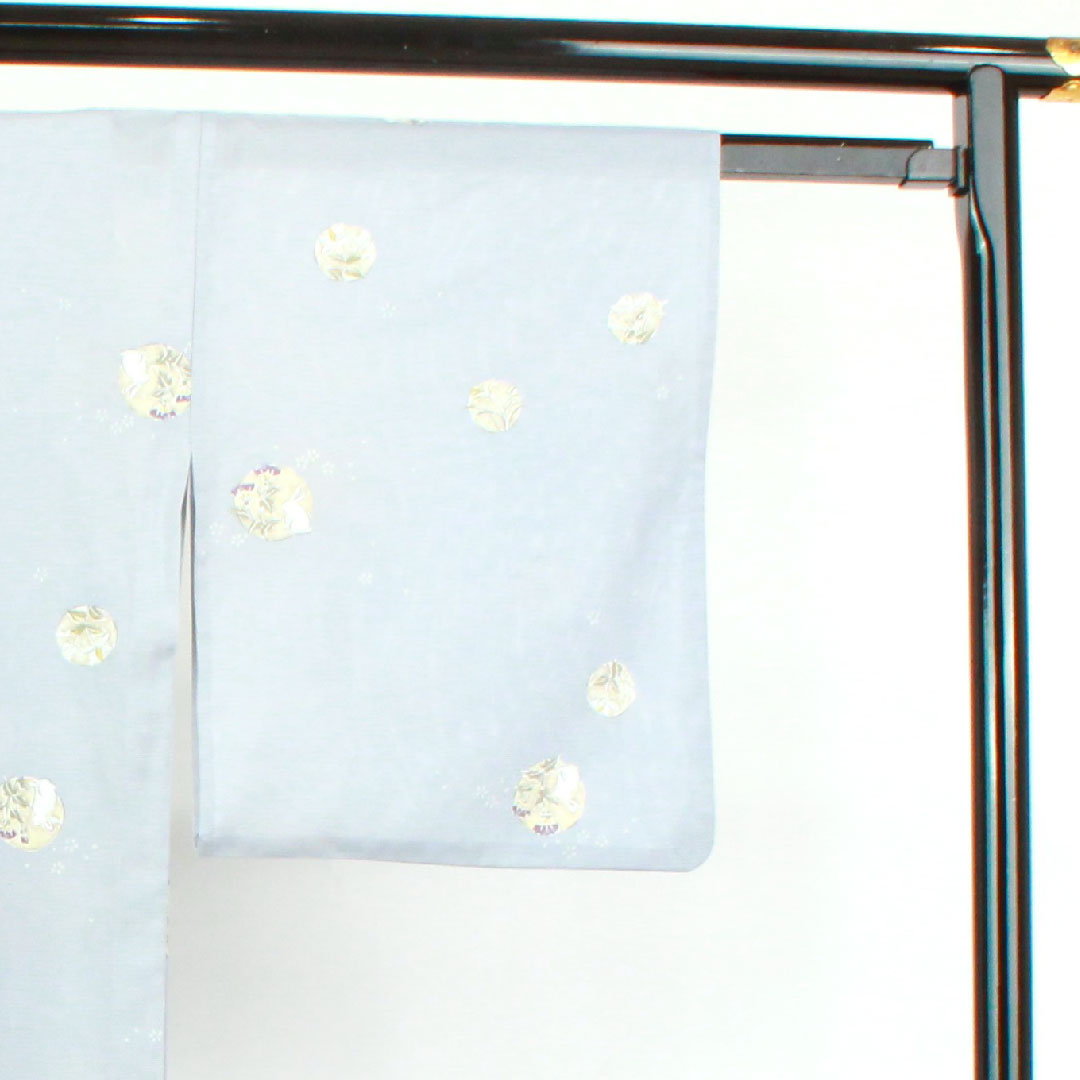 Summer kimono, polyester, small pattern, length 161cm, sleeve length 65cm, pale white, rabbit, floral pattern, washable kimono, silk, A rank, light blue, 1132000863424