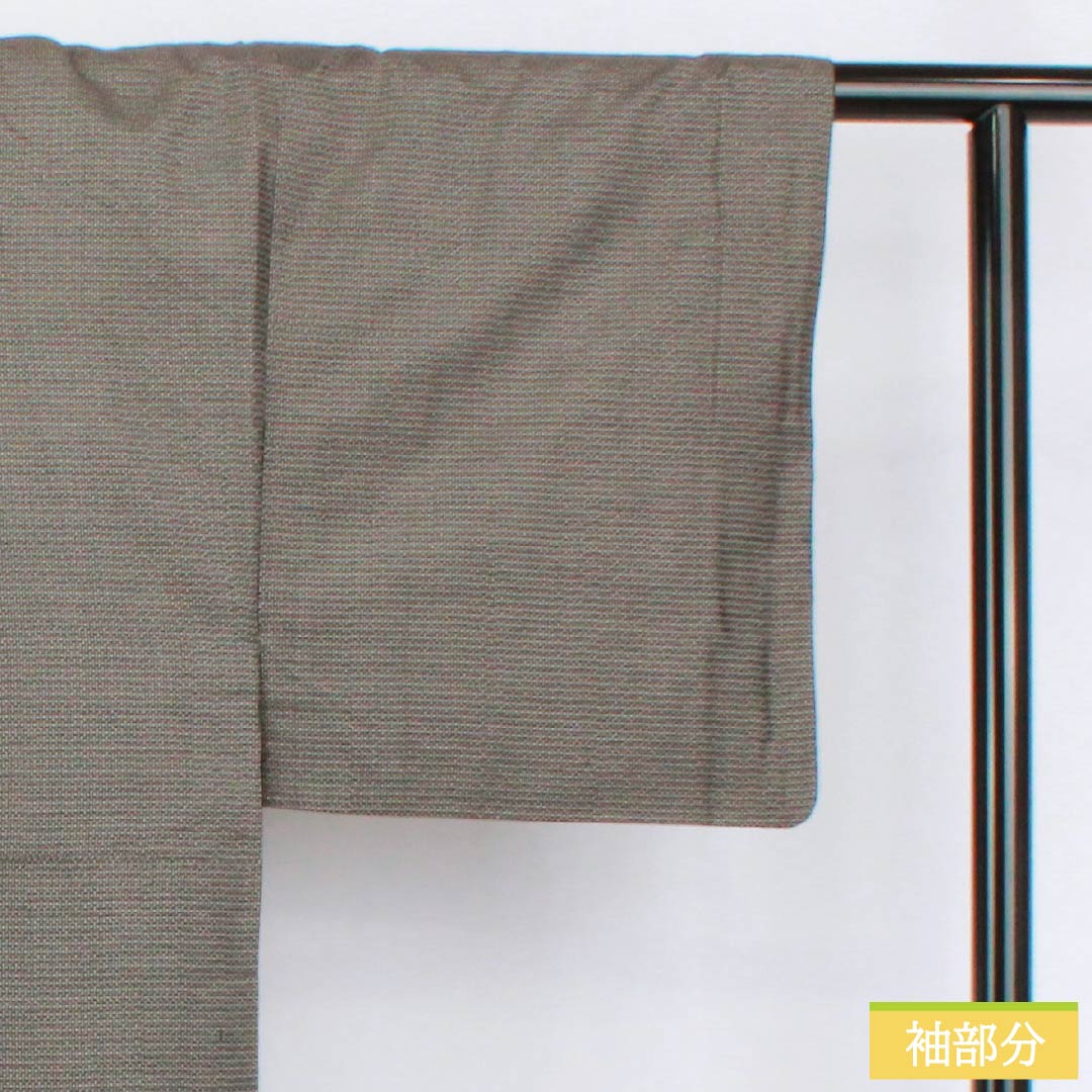 男物 正絹 Aランク 身丈145.5cm 裄丈68.5cm 大島紬 100亀甲 アンサンブル 袷 黒系 1119001483410