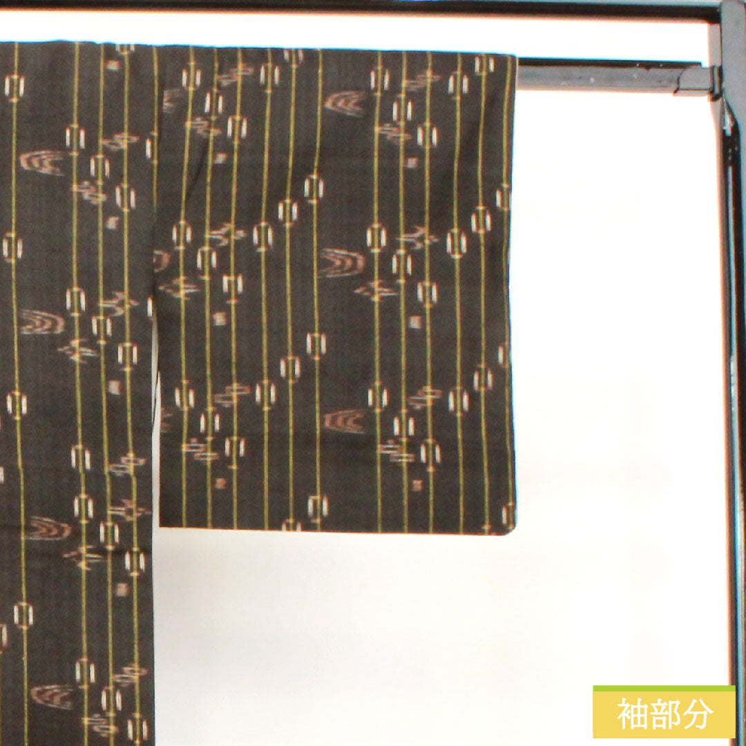 紬 正絹 身丈156.5cm 裄丈63cm 黒鼠色（くろねずいろ） 久米島紬 重要無形文化財 Bランク 袷 茶系 1116003504314