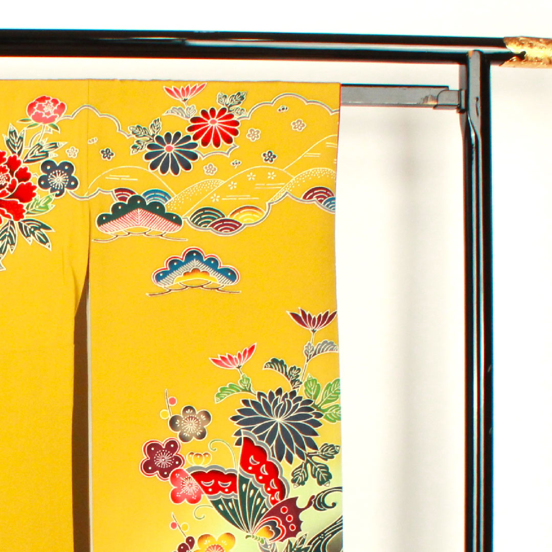 Long-sleeved kimono, length 155.5cm, sleeve length 64.5cm, lined, mustard color, Kyoto Bingata, floral pattern, pure silk, A rank, yellow, 1113000893323