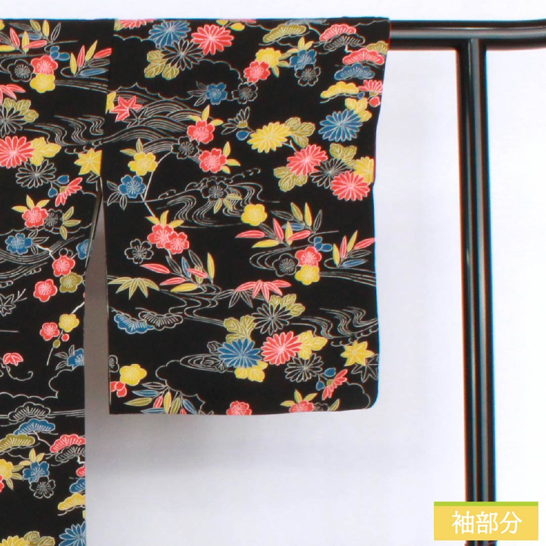 Komon (small pattern) silk, S rank, length 158.5cm, sleeve length 65.5cm, lined, stencil-dyed, pine, bamboo, plum, chrysanthemum, black, 1115006872310