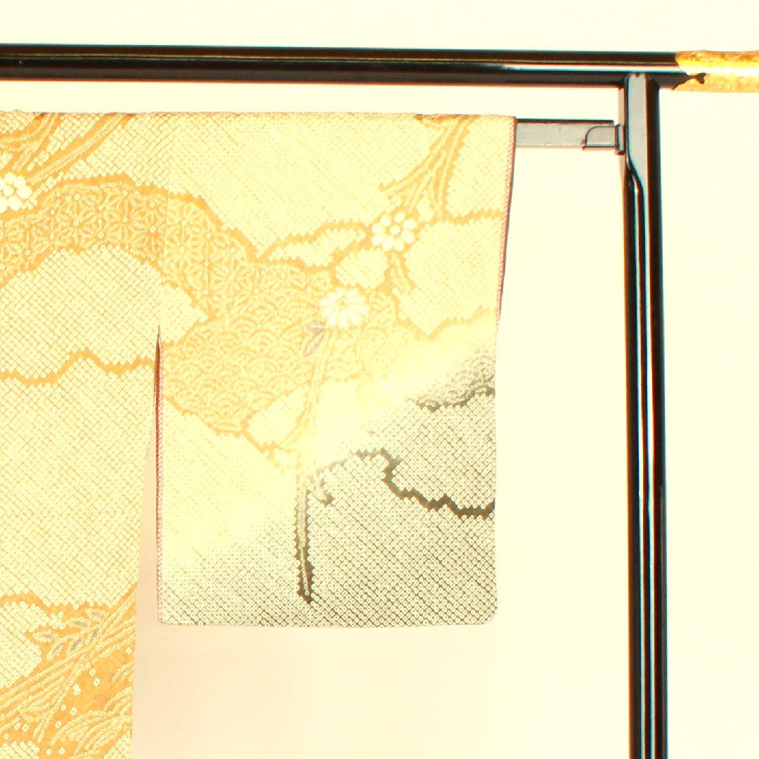 Homongi, lined, length 167cm, sleeve length 69cm, all-over tie-dye, embroidery, auspicious motif, pure silk, S rank, yellow, 1112000562523