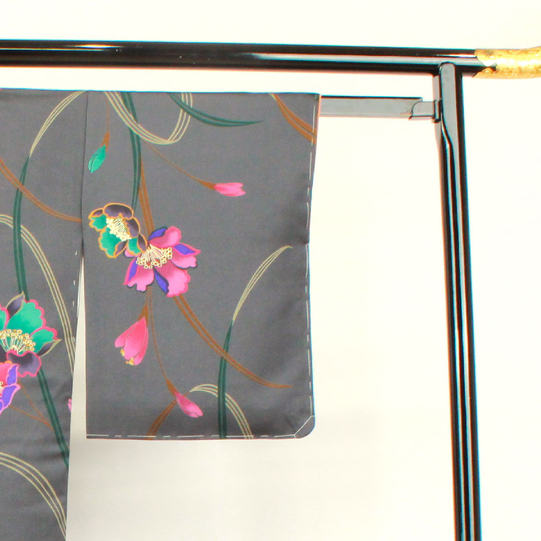 小紋 身丈158.5cm 裄丈64cm 袷  鋼色 しつけ糸付き 未使用品 手描き 京友禅 草花模様  正絹 Sランク グレー系 1115002902322