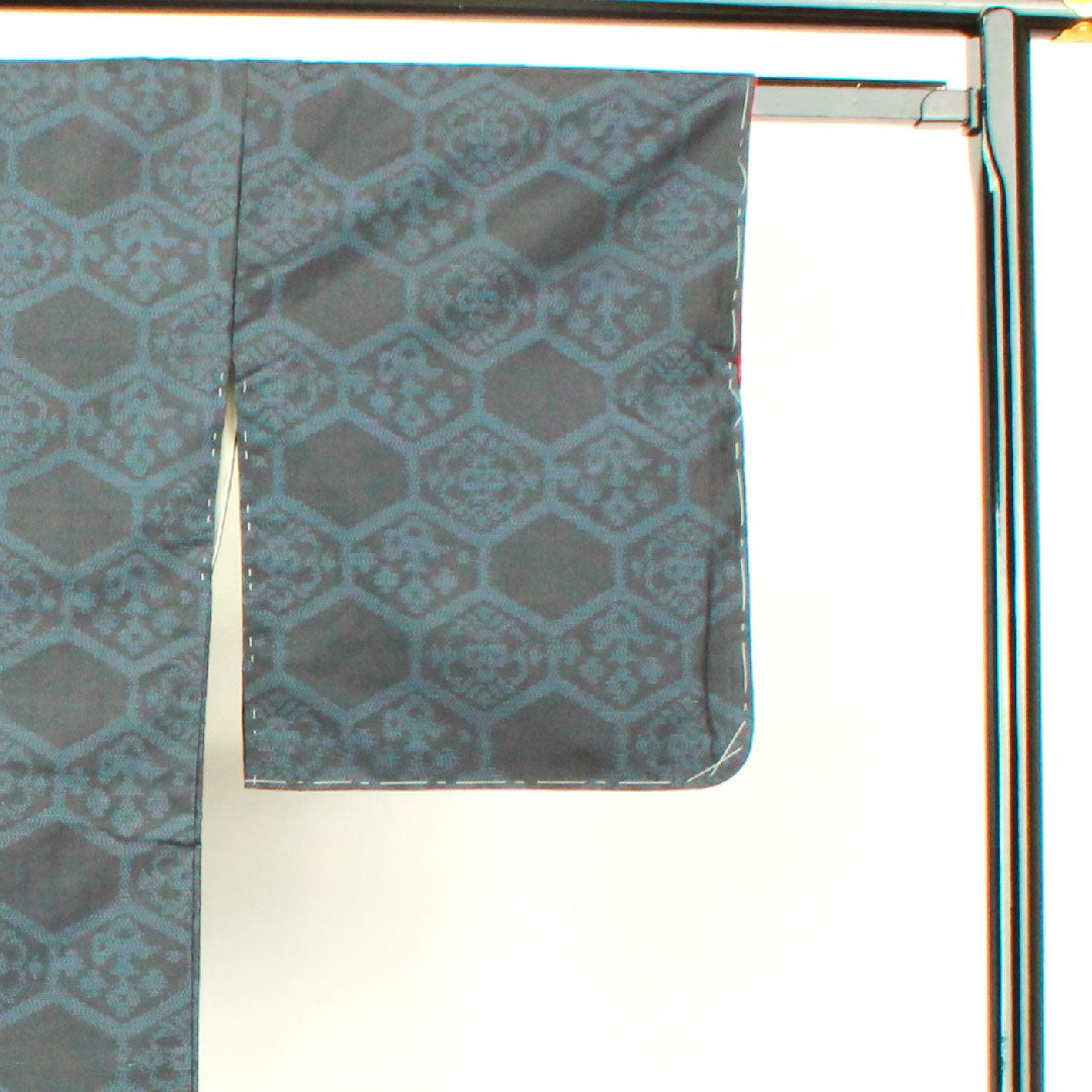 Oshima Tsumugi, Length 160cm, Sleeve length 65.5cm, Dark navy, Weft kasuri, Tortoiseshell, Pure silk, A rank, Lined, Navy, 1116002613418