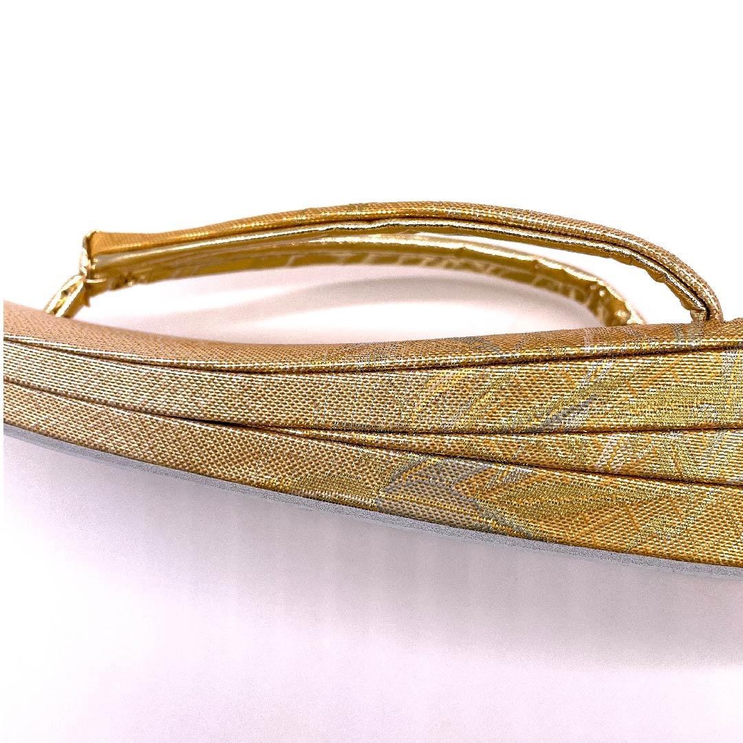 （新古品）草履 帯地 金色（きんいろ） 未使用品 留袖用 佐賀錦 長さ23.5cm Mサイズ 金系 Sランク 1122001252221