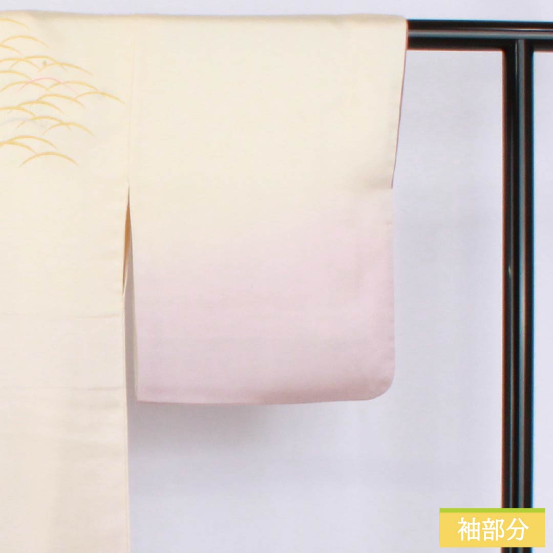 Visiting Kimono, Pure Silk, B-Rank, Lined, Length 154.5cm, Sleeve Length 64cm, Off-White (Kinari-Iro), Designed by Living National Treasure Yoshishige Fukuda, Single Crest, Ueda Family Paulownia Wood Embroidery, Cream, Product Number: 1112006824215