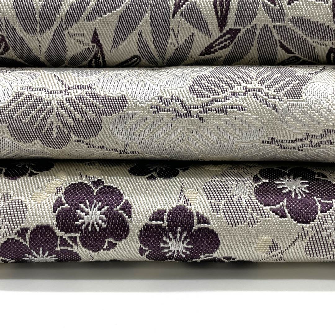 Half-width obi, polyester, gofun-iro (white powder color) with a pine, bamboo, and plum design featuring cloud patterns, reversible, length 410cm, white, S rank, 1125002212411
