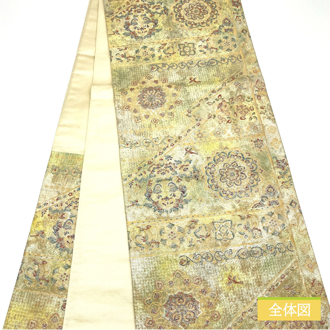 Fukuro Obi (sash), pure silk, A-rank, Nishijin-ori, with gold leaf detailing and a Shosoin pattern. Length: 426cm, six-fold, formal, gradient finish. Product number: 1123016043399