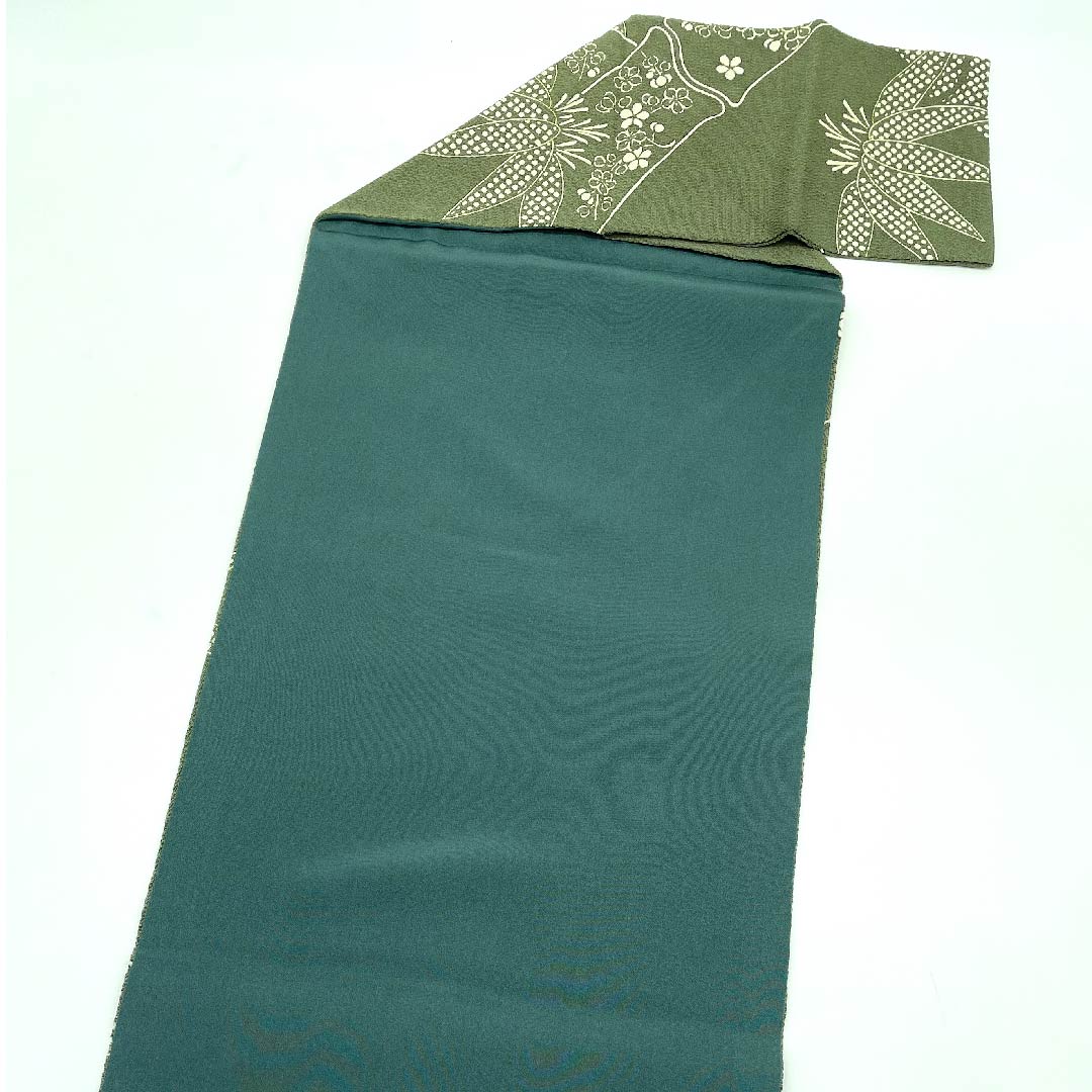 名古屋帯 蜥蜴色 京紅型 栗山工房 松竹梅 長尺 帯丈393cm 正絹 Sランク ポイント柄 カジュアル 緑系 1124005252319  名古屋仕立て