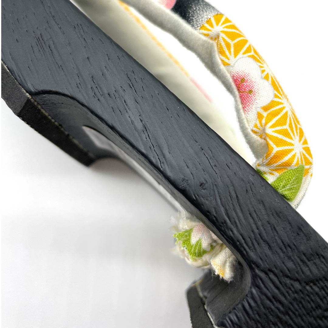 （新品未使用品）下駄 菊 桜 梅 麻の葉 XLサイズ 黒系 NEWランク 1122001121510